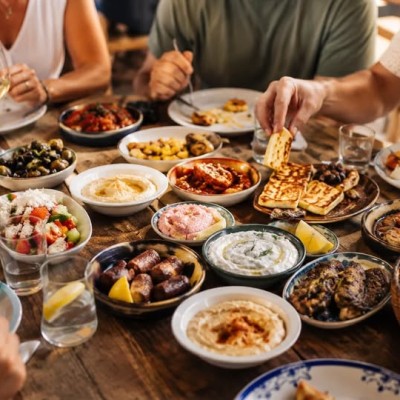 Czym jest cypryjskie meze i jak przetrwa  Polacy na Cyprze