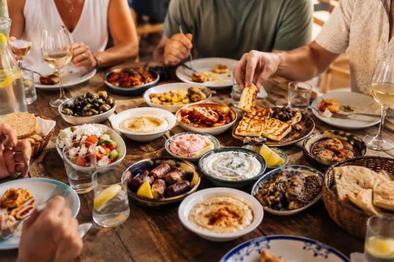 Czym jest cypryjskie meze i jak przetrwa Polacy na Cyprze